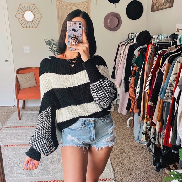 SOLD Striped Oversized Balloon Sleeve Sweater - Picture 2 of 9